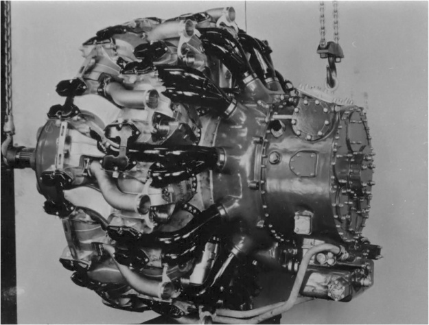 Wright R-4090 left rear The R-4090 was very close to the same power and weight as the Pratt & Whitney R-4360 at this stage of development.(Aircraft Engine Historical Society image)