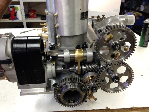 Roberts 6-X gears Weeks