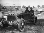 Christie 1905 racer and Robertson