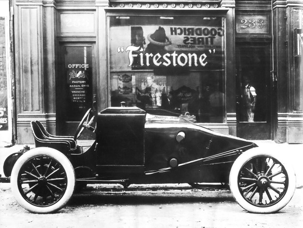 Christie 1909 V-4 racer Firestone