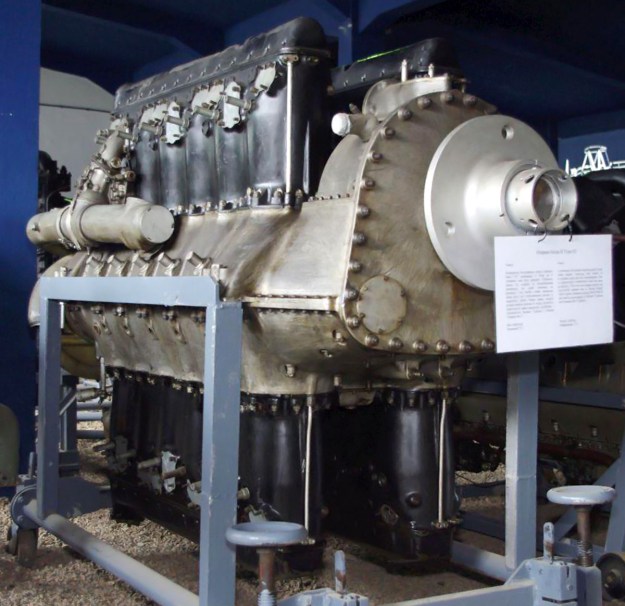 Hispano-Suiza 24Y Type 82 front 2