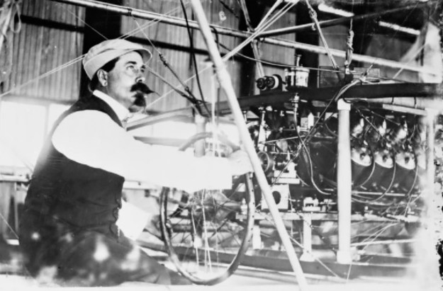 Cody Antoinette 50hp V-8 Nulli Secundus 1907