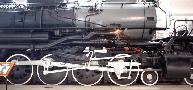 big-boy-4017-drive-wheels