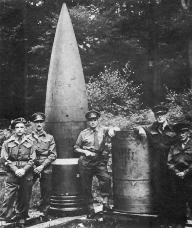 Schwerer Gustav captured shell