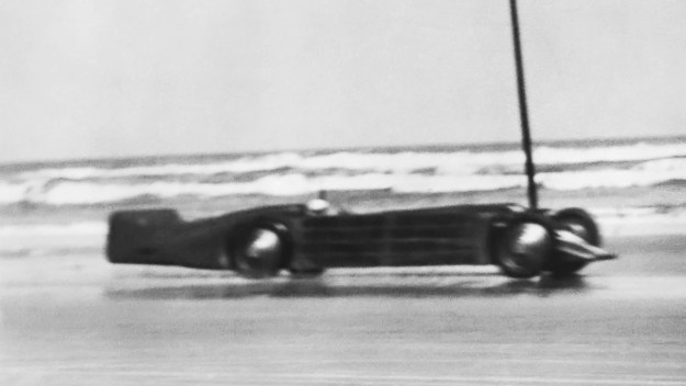 Irving-Napier Golden Arrow run south