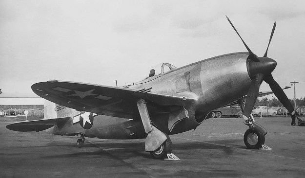 Republic XP-72 No 1 right front