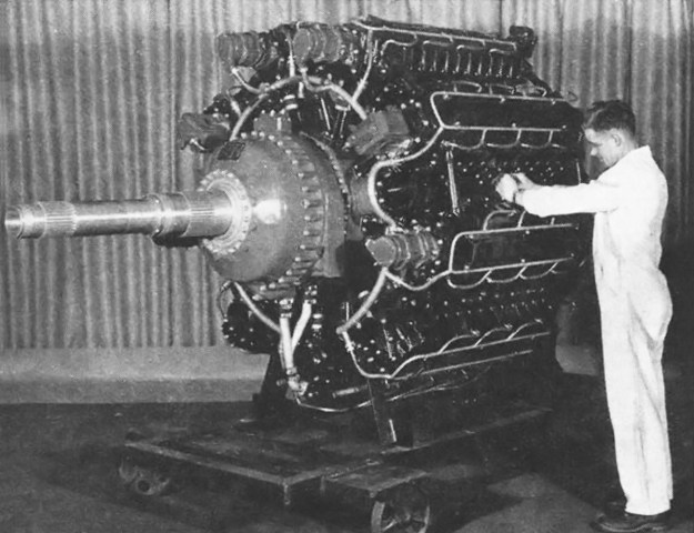 Lycoming XR-7755-3 stand