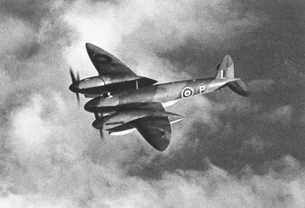 Vickers Type 432 in flight