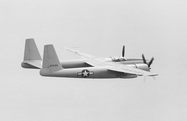 Hughes XF-11 no2 flight