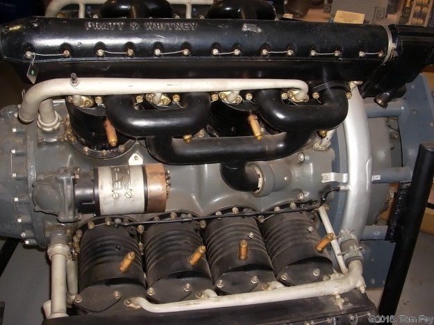 Pratt Whitney R-2060 Yellow Jacket left close