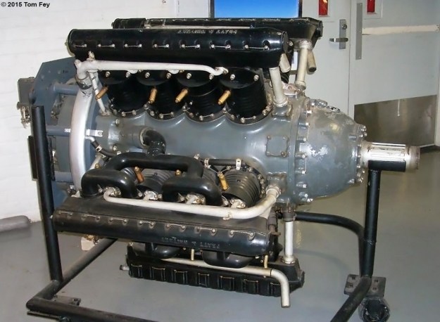 Pratt Whitney R-2060 Yellow Jacket right