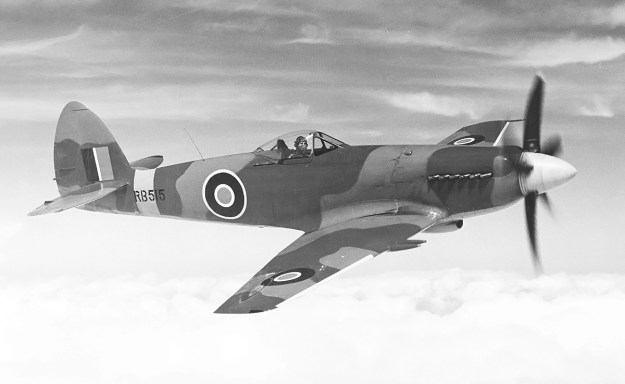 Supermarine Spiteful RB515 in flight