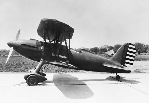Curtiss-YP-23-left-no-radiator